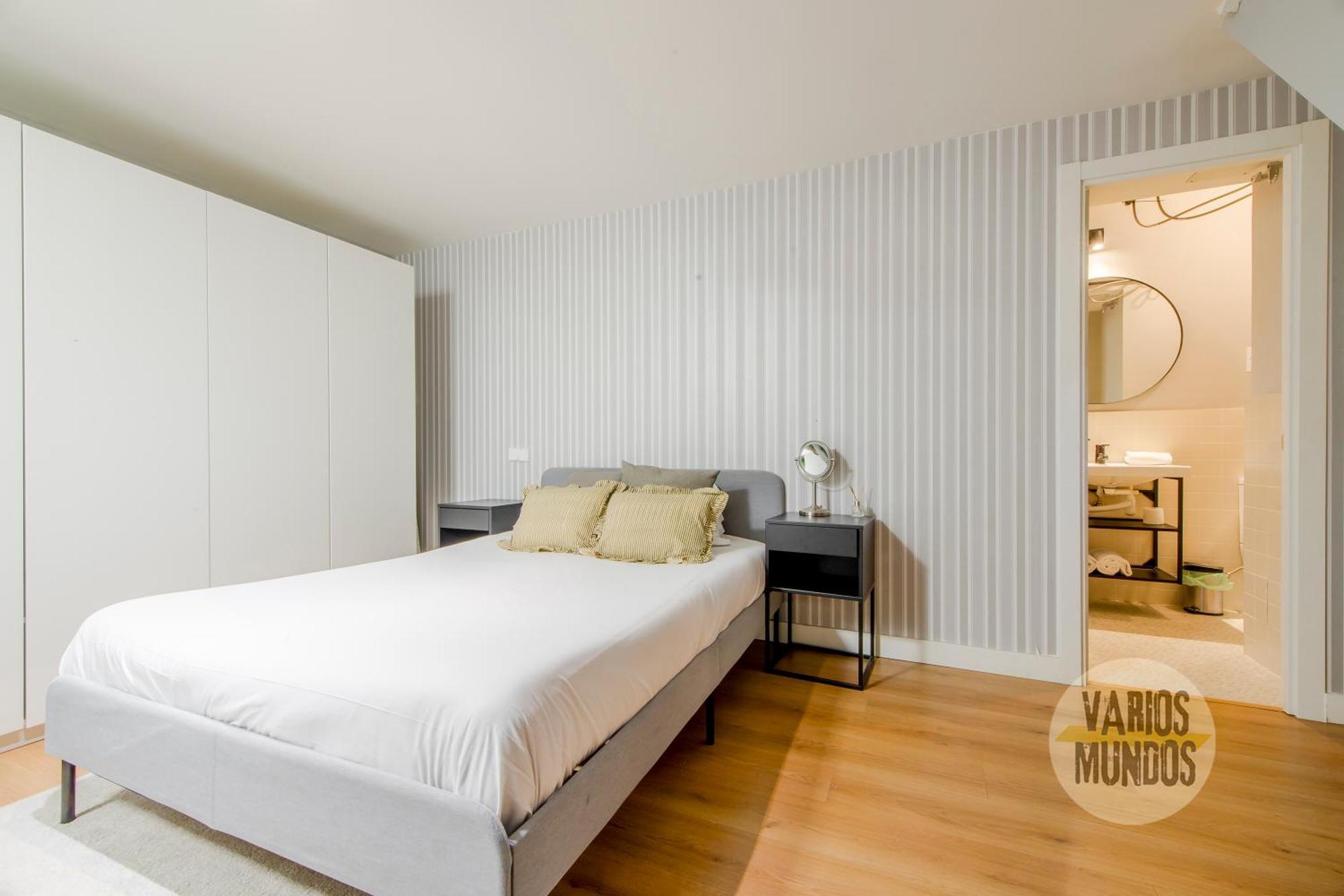 Modern Apt & Cool Interior Design A 20 Metros Del Retiro E1 Мадрид Экстерьер фото