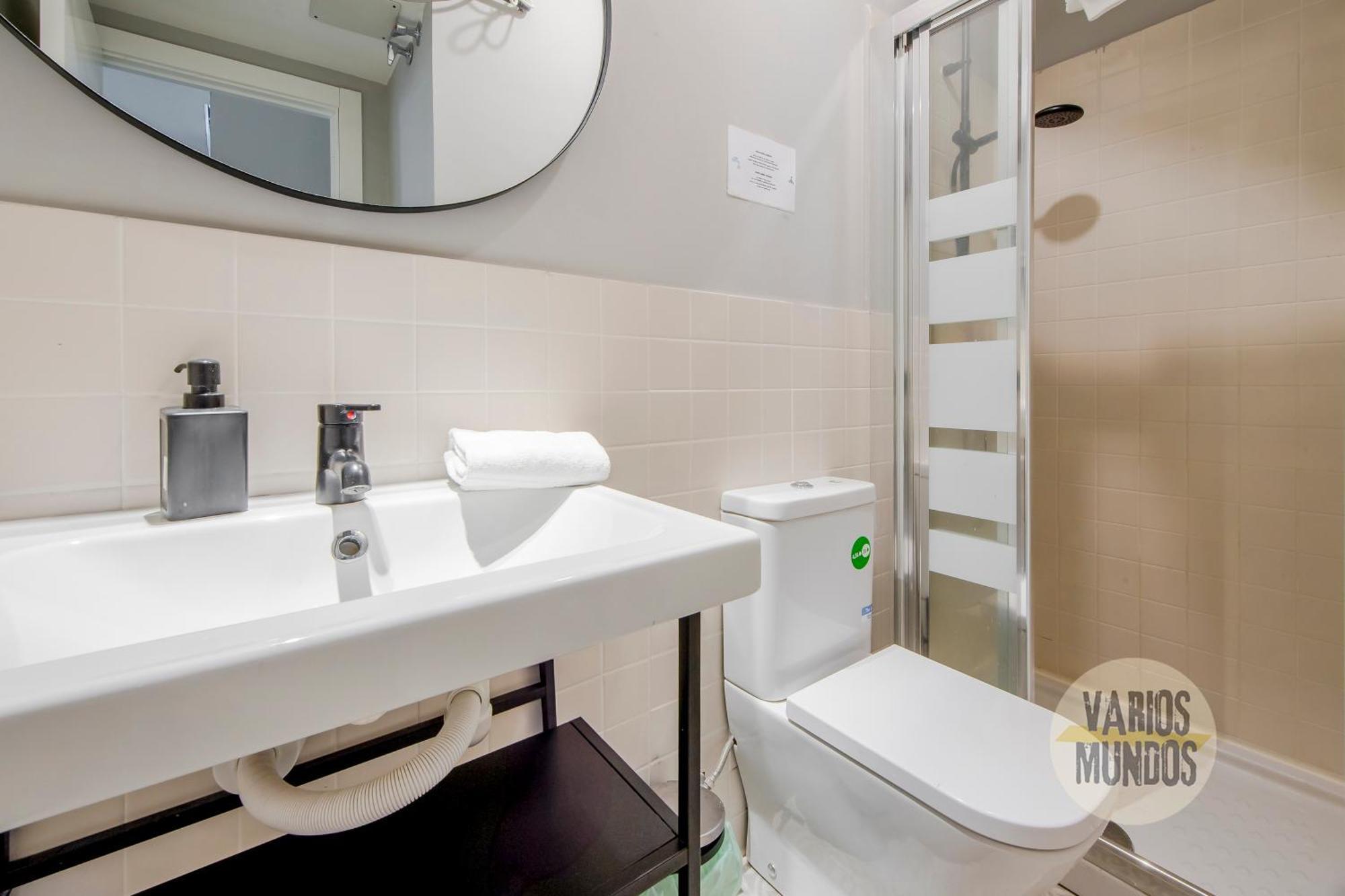 Modern Apt & Cool Interior Design A 20 Metros Del Retiro E1 Мадрид Экстерьер фото
