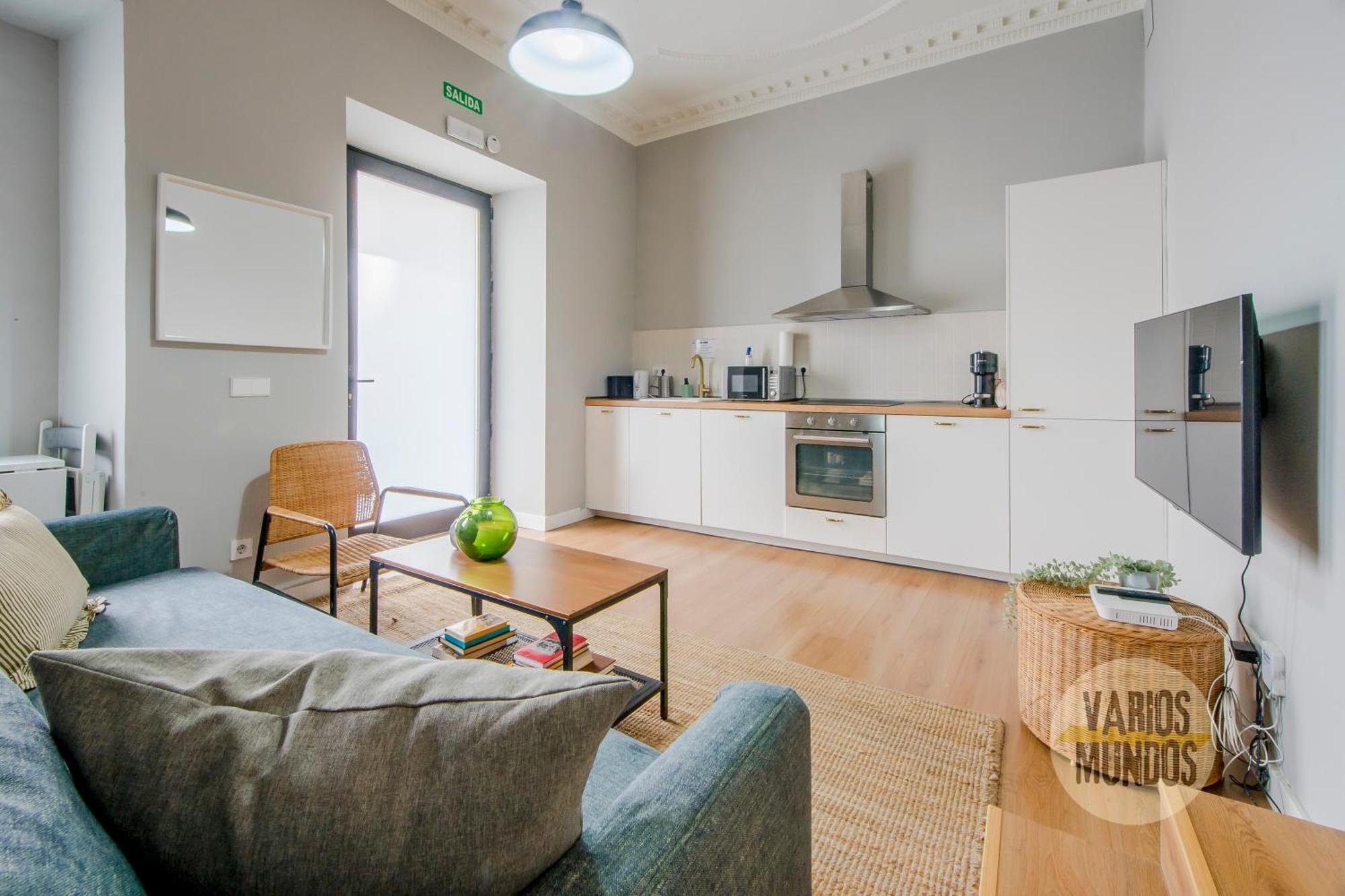 Modern Apt & Cool Interior Design A 20 Metros Del Retiro E1 Мадрид Экстерьер фото