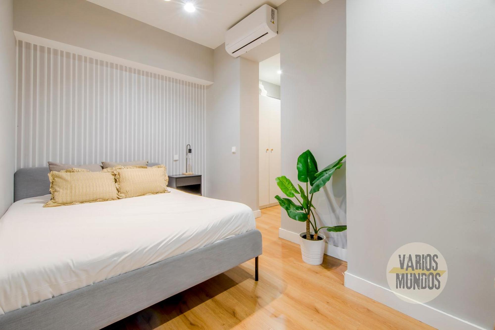 Modern Apt & Cool Interior Design A 20 Metros Del Retiro E1 Мадрид Экстерьер фото